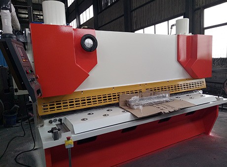QC11Y-12X2500閘式剪板機(jī)-E21S