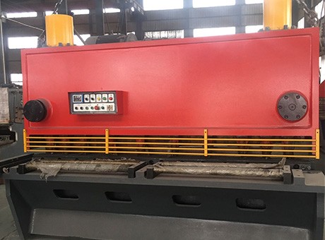 QC11Y-16X2500液壓閘式剪板機(jī)