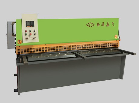 QC12Y/K-系列液壓數(shù)控/普通擺式剪板機(jī)
