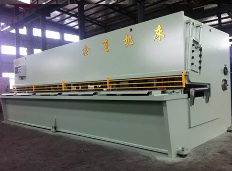 QC12Y-10X6000擺式剪板機(jī)