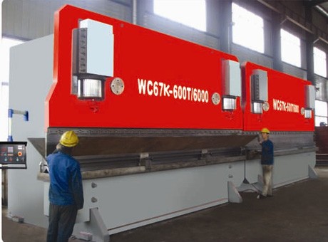 WC67Y系列雙機(jī)聯(lián)動(dòng)液壓板料折彎?rùn)C(jī)