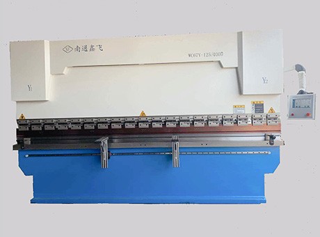 WC67Y-125T4000-數(shù)控折彎機(jī)ES10